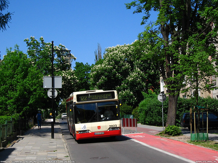 Neoplan N4016 #2023