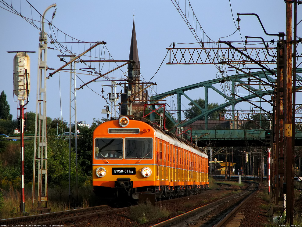 EW58-011+028