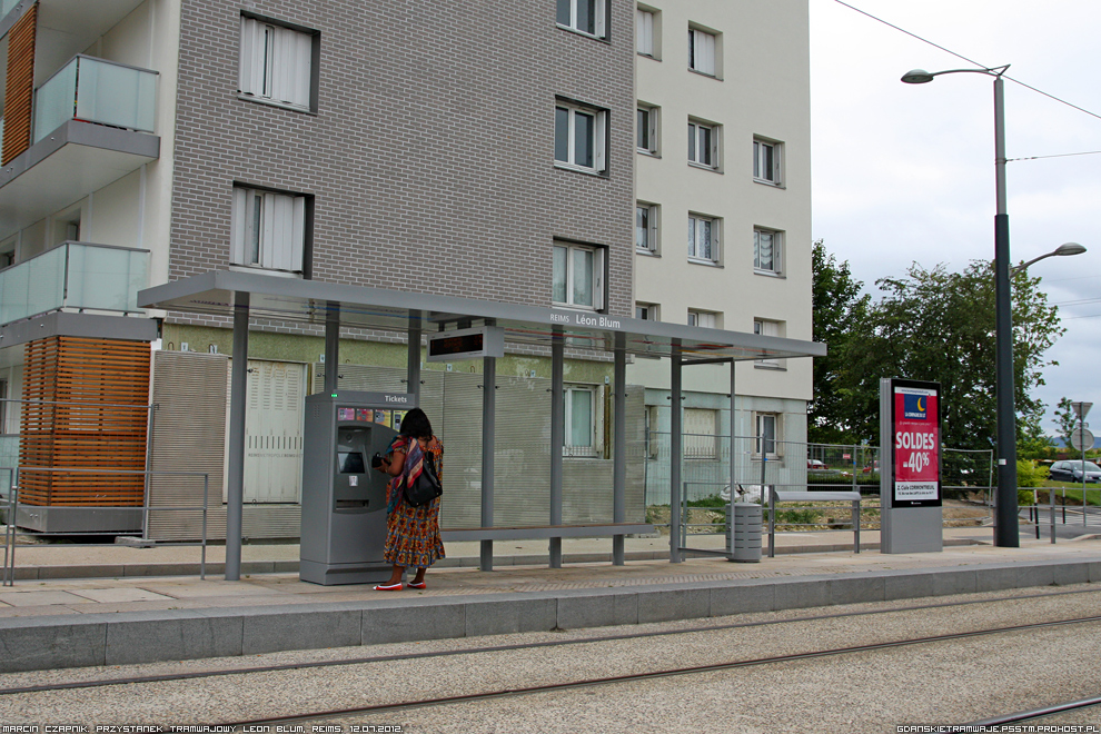 Przystanek tramwajowy w Reims