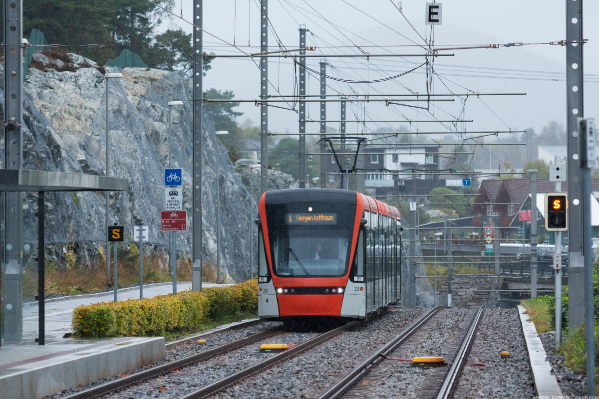 Stadler Variobahn #208