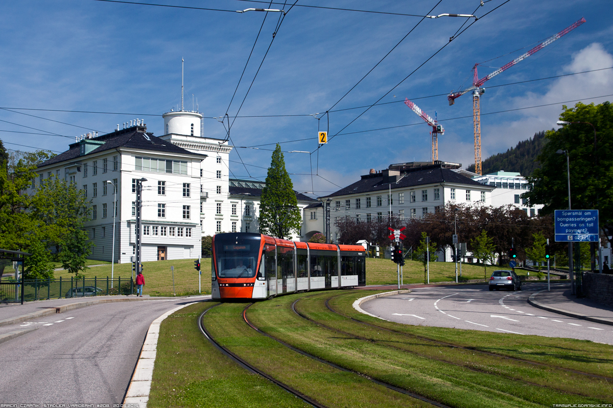 Stadler Variobahn #208