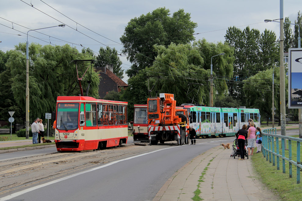 Wykolejenie #1202-1203 na Mocie Siennickim, 21.07.2012r.