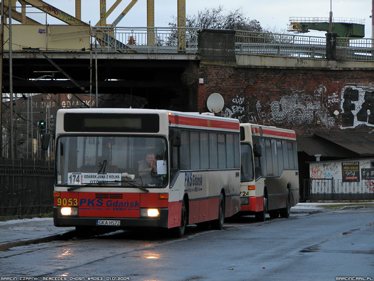 Mercedes O405N #9053