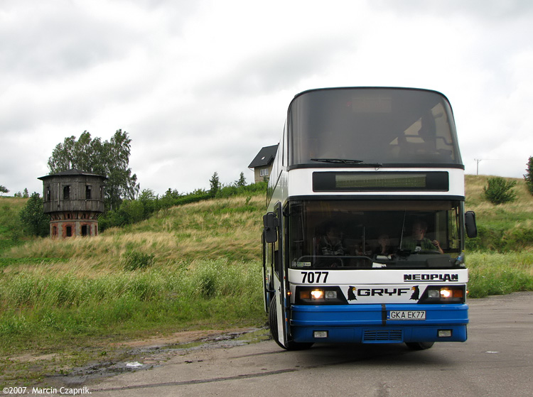 Neoplan N122/3 #7077