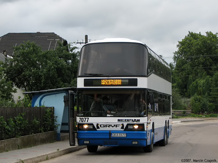 Neoplan N122/3 #7077