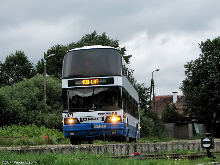 Neoplan N122/3 #7077