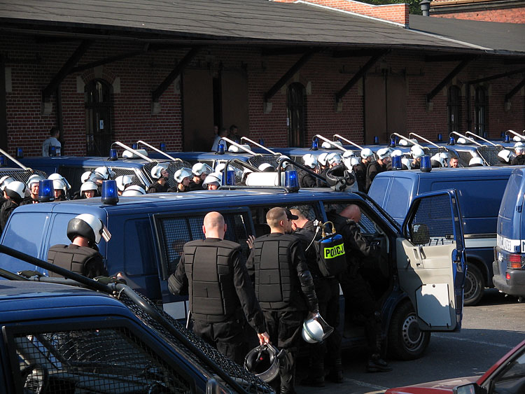 Chwaa Wszystkim Dzielnym Policjantom!