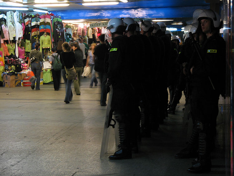 Chwaa Wszystkim Dzielnym Policjantom!